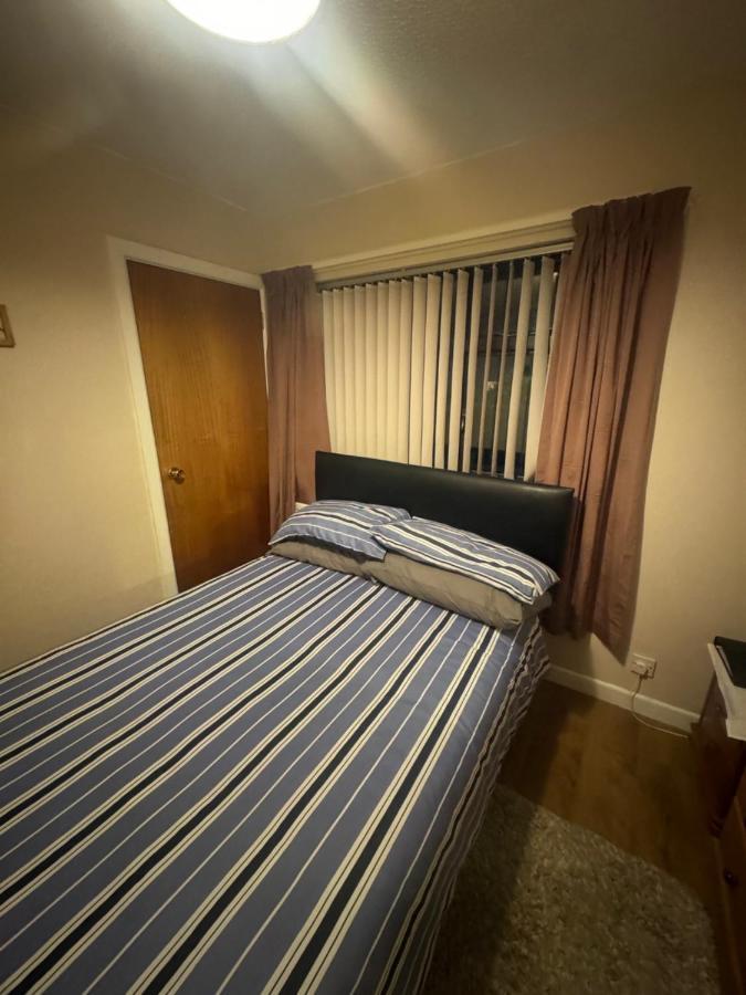 Private Room In Causeway Coast And Glens 巴利卡斯尔 外观 照片