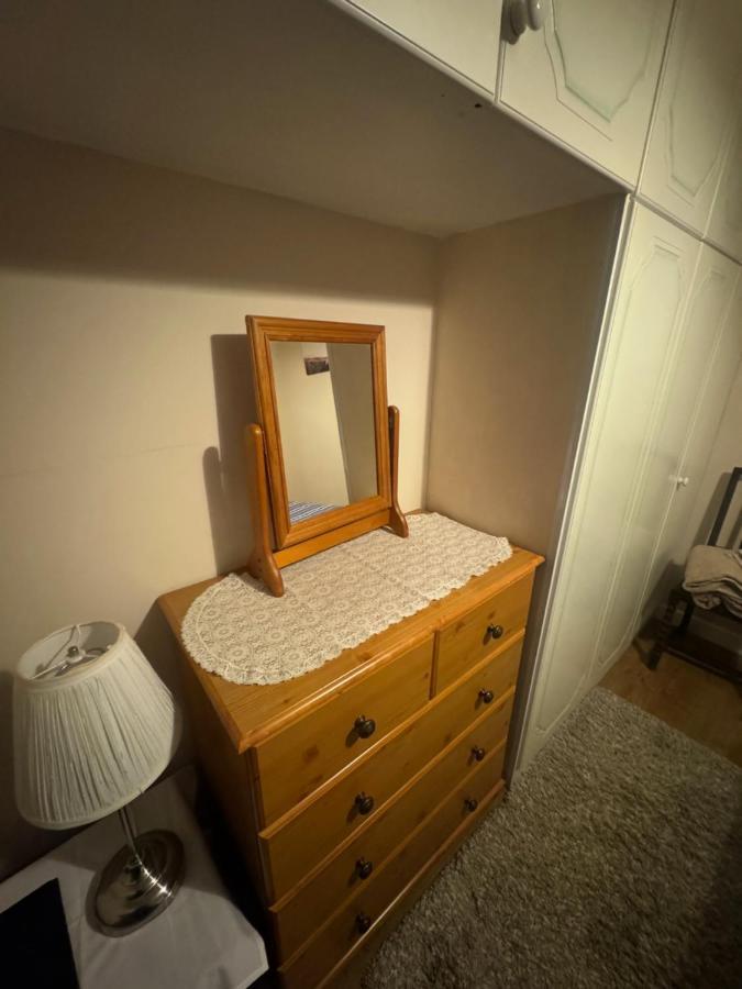 Private Room In Causeway Coast And Glens 巴利卡斯尔 外观 照片